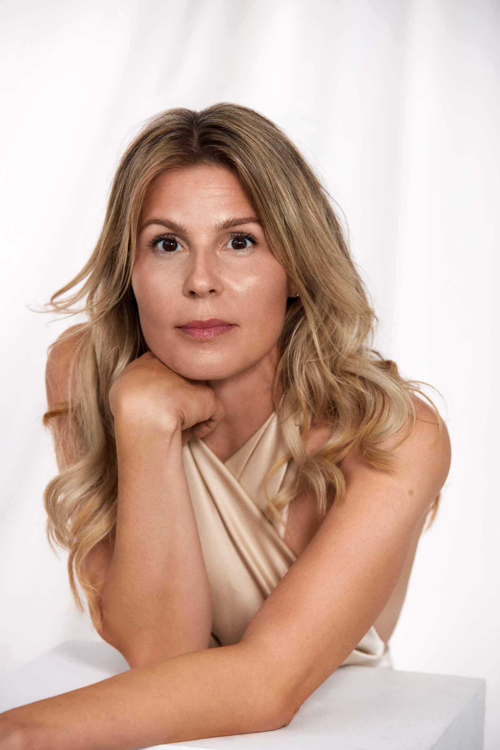 Cecilie Stenspil n'age